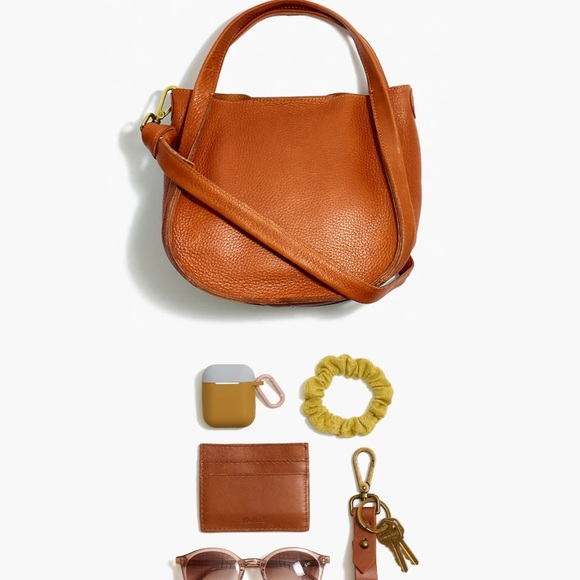 Madewell Black Crossbody Bag with Gold Hardware - Picture 9 of 10